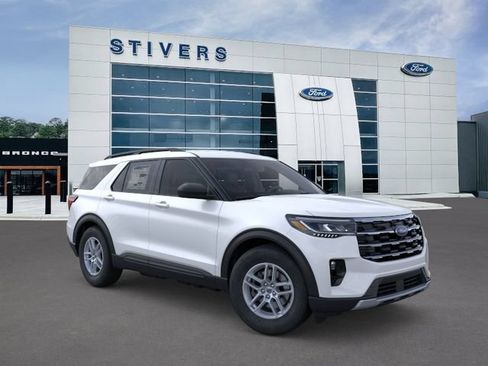 New 2026 Ford Explorer Active w/ Active Comfort Package RWD image 1