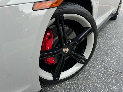Used 2022 Porsche Taycan 4S image 13