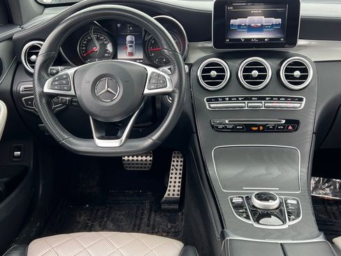 Used 2019 Mercedes-Benz GLC 300 4MATIC Coupe image 14