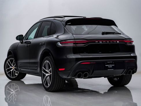 Certified 2026 Porsche Macan AWD/4WD image 3