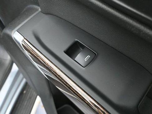 Used 2019 GMC Sierra 1500 SLE w/ SLE Value Package AWD/4WD image 48
