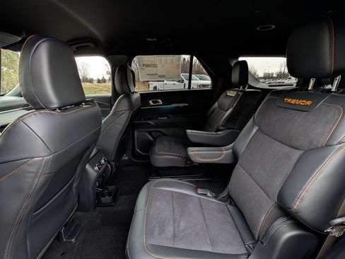 New 2026 Ford Explorer Tremor w/ Tremor Convenience Package image 33