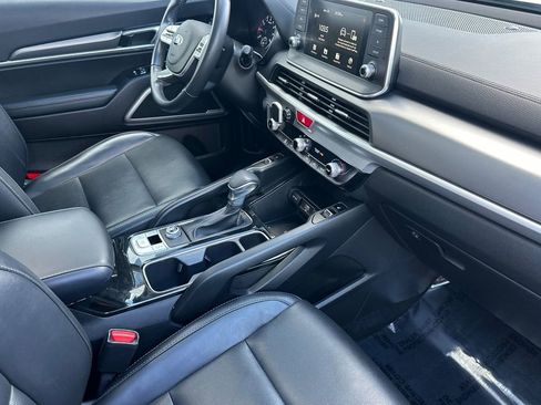 Used 2021 Kia Telluride S image 17