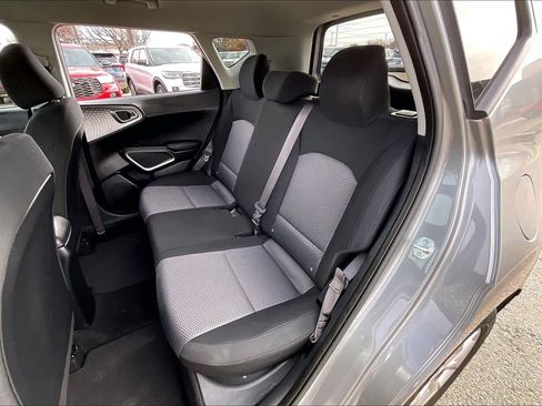 Used 2024 Kia Soul LX w/ Option Group 015 image 19