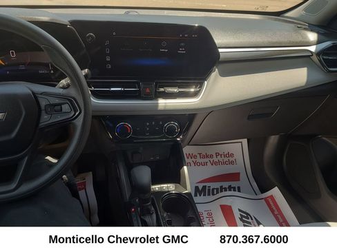 Used 2026 Chevrolet TrailBlazer LT FWD image 7