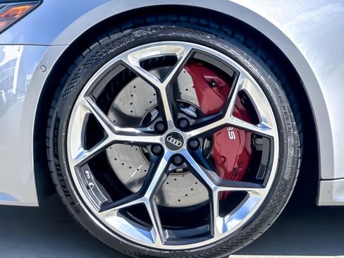 Certified 2024 Audi RS 7 Performance image 25