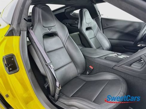 Used 2015 Chevrolet Corvette Z06 w/ 3LZ Preferred Equipment Group RWD image 12