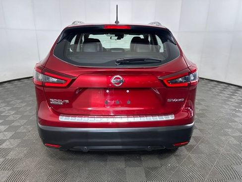 Used 2022 Nissan Rogue Sport SV w/ Technology Package image 4