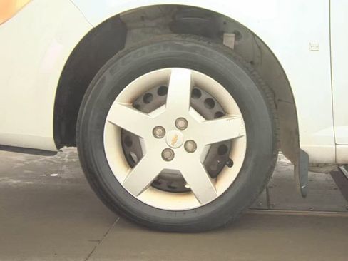 Used 2007 Chevrolet Cobalt LS w/ Enhanced Safety Package image 2