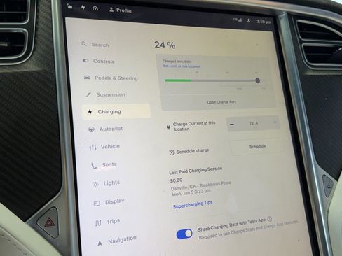 Used 2016 Tesla Model X Performance image 23