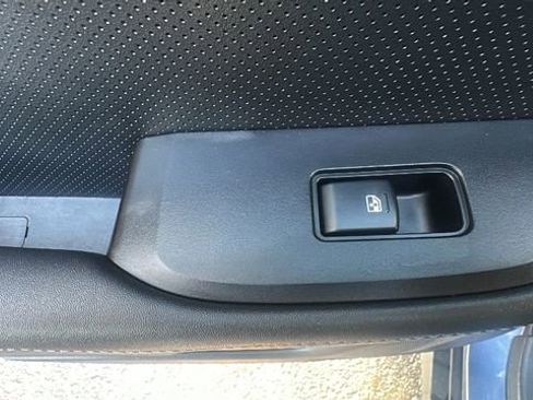 Used 2017 Subaru Outback 2.5i Limited image 32