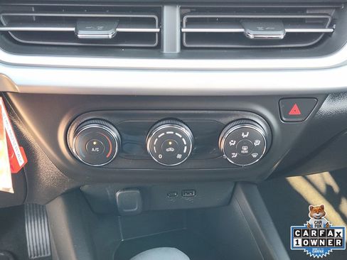 Used 2025 Chevrolet Trax LS image 23