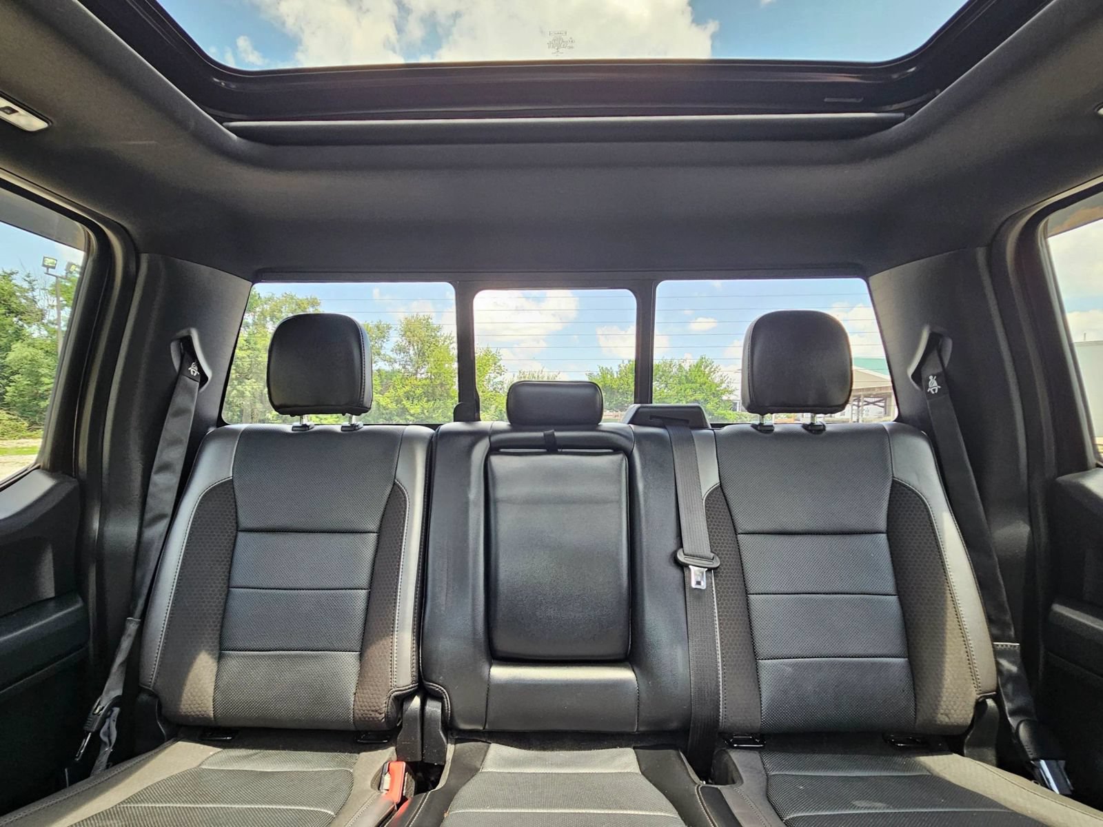 Used 2019 Ford F150 Raptor w/ Equipment Group 802A Luxury AWD/4WD image 24