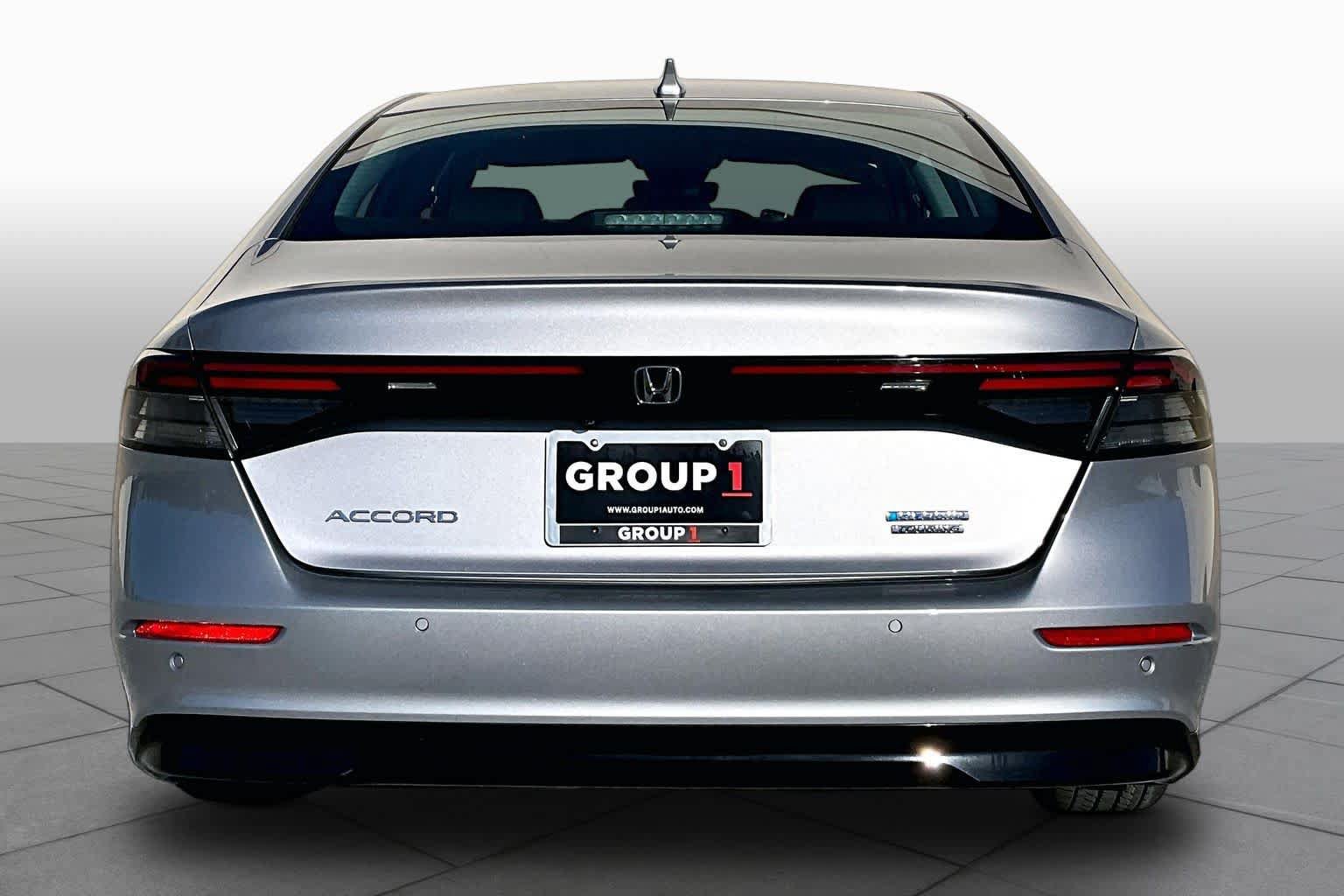 Used 2023 Honda Accord Touring image 5