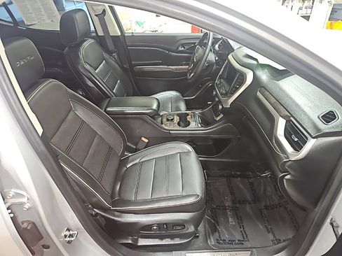 Used 2020 GMC Acadia Denali w/ Denali Ultimate Package image 34