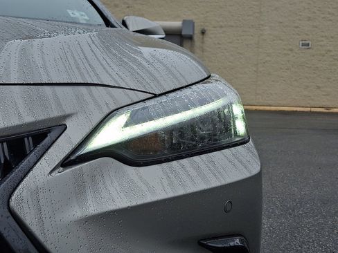 Used 2025 Lexus NX 350h AWD w/ Cold Area Package image 9