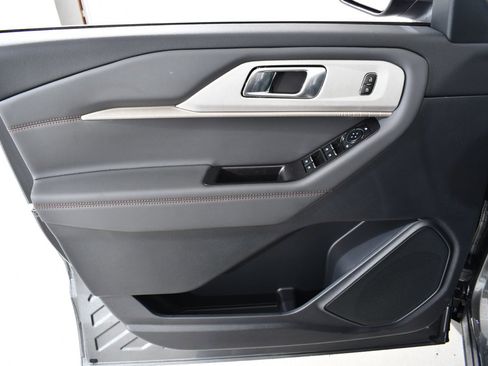 New 2026 Ford Explorer Active w/ Active Comfort Package image 26