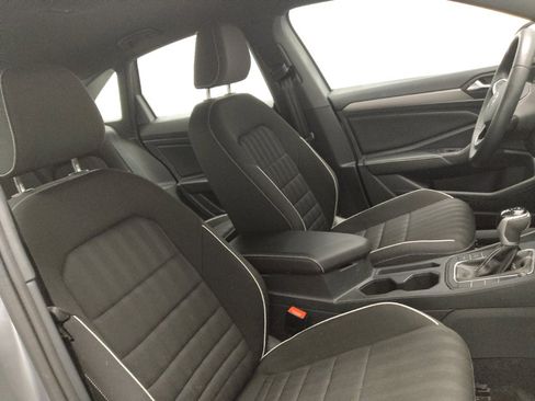 Used 2024 Volkswagen Jetta Sport FWD image 21