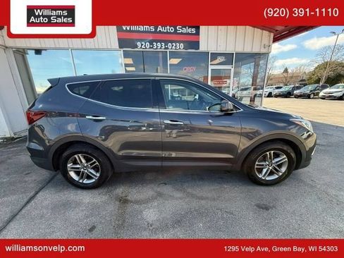 Used 2017 Hyundai Santa Fe Sport AWD/4WD image 2