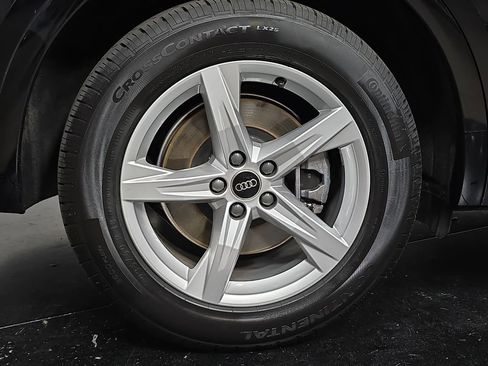 Used 2023 Audi Q5 2.0T Premium w/ Convenience Package AWD/4WD image 29