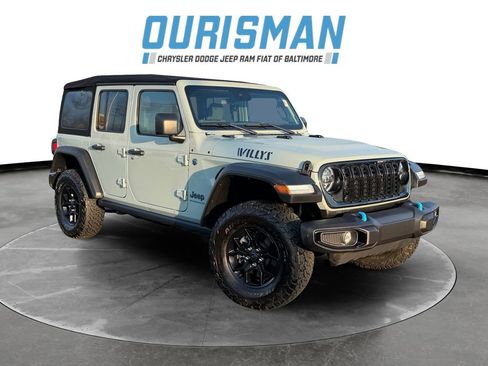 Used 2024 Jeep Wrangler Unlimited image 1