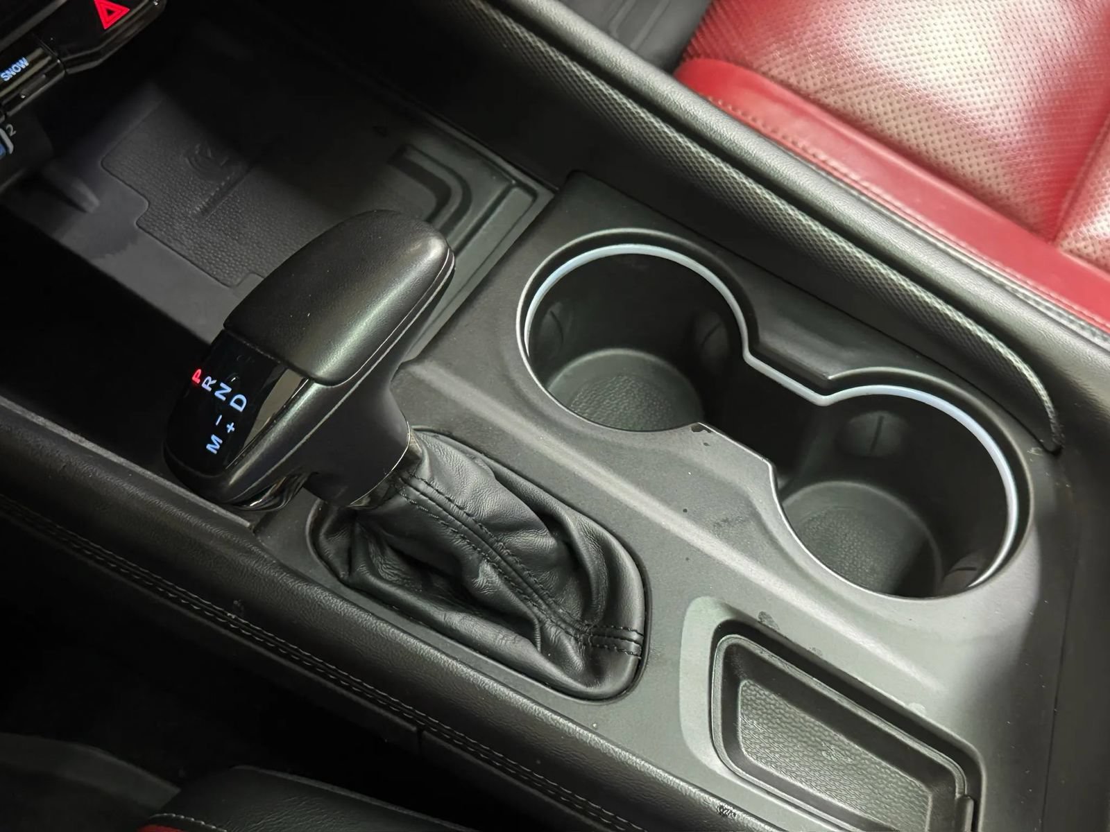 Used 2022 Dodge Durango R/T w/ Tow 'N Go Package AWD/4WD image 30