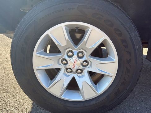 Used 2016 GMC Canyon SLE w/ SLE Convenience Package image 13