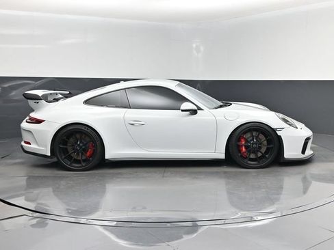 Used 2018 Porsche 911 GT3 RWD image 2