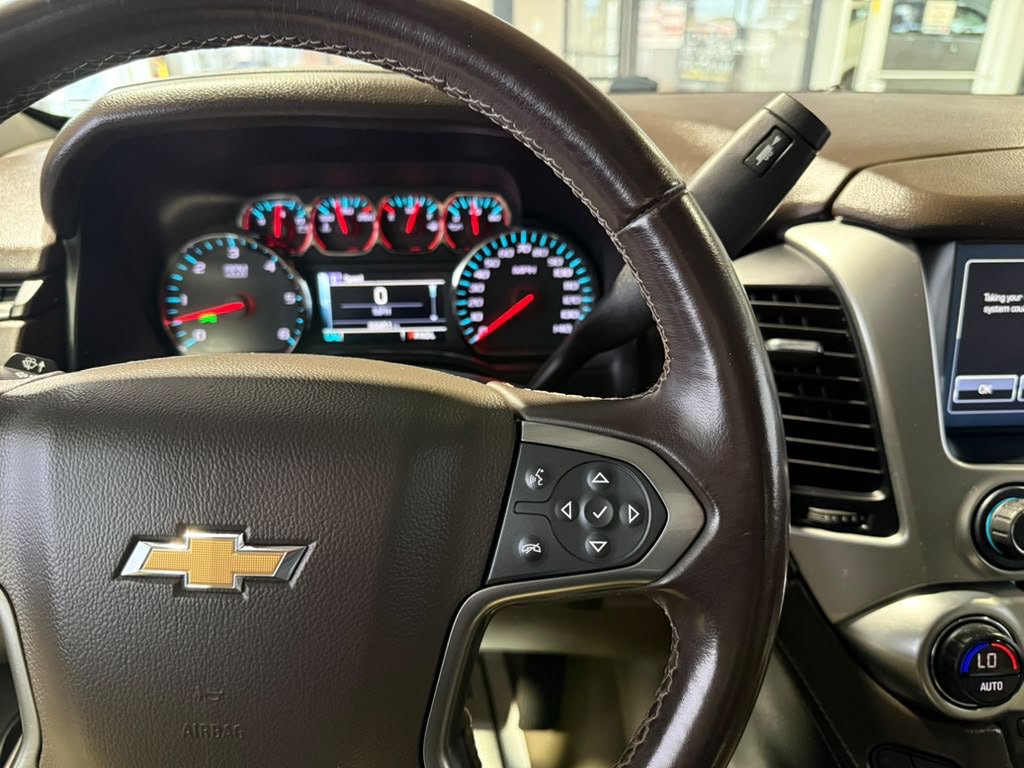 Used 2020 Chevrolet Suburban LT AWD/4WD image 8