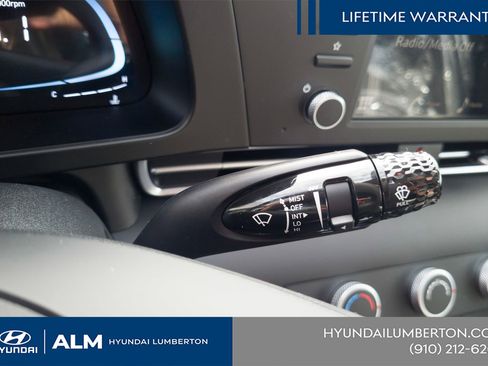 New 2026 Hyundai Elantra SE FWD image 28