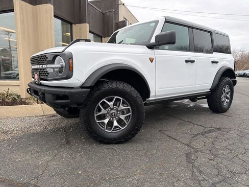Certified 2024 Ford Bronco Badlands AWD/4WD image 1