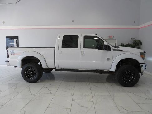 Used 2015 Ford F250 Lariat w/ Lariat Ultimate Package image 3