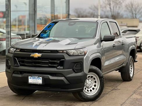Used 2023 Chevrolet Colorado W/T image 28