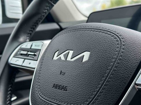 Used 2024 Kia Telluride S w/ S Sunroof Package FWD image 31