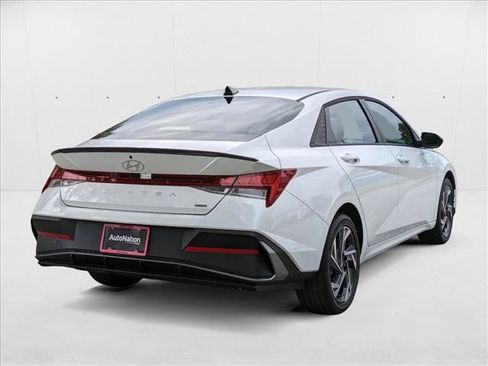 New 2025 Hyundai Elantra SEL w/ Cargo Package FWD image 2