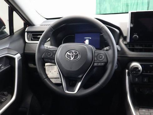 New 2025 Toyota RAV4 XLE image 15