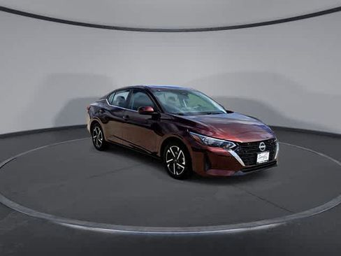 Used 2024 Nissan Sentra SV FWD image 2