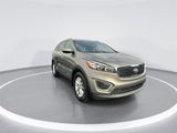 Used 2016 Kia Sorento LX w/ LX Convenience Package image 2