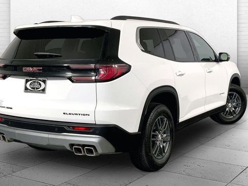 Used 2025 GMC Acadia Elevation AWD/4WD image 13