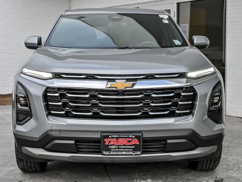 Used 2025 Chevrolet Equinox LT AWD/4WD image 5
