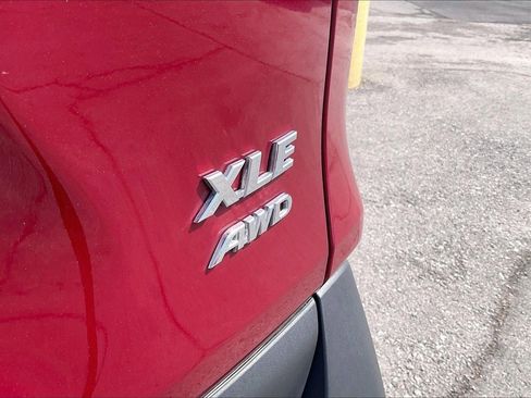 Used 2025 Toyota RAV4 XLE Premium w/ Weather Package image 8