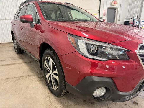 Used 2018 Subaru Outback 2.5i Limited AWD/4WD image 10