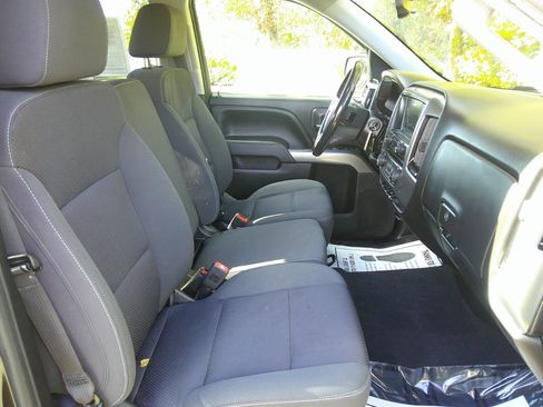 Used 2018 Chevrolet Silverado 1500 LT image 42