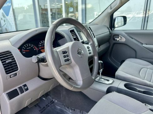 Used 2020 Nissan Frontier S RWD image 12