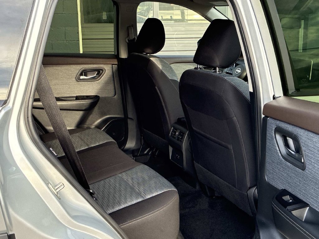 Certified 2023 Nissan Rogue SV AWD/4WD image 11