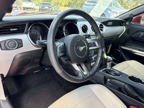 Used 2016 Ford Mustang GT Premium image 30