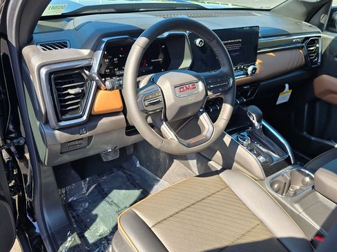 New 2026 GMC Canyon AT4 w/ AT4 Premium Package AWD/4WD image 12