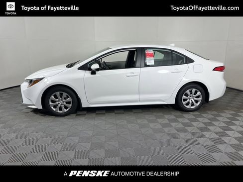 Used 2026 Toyota Corolla LE image 2