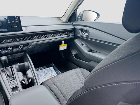 New 2026 Honda Accord SE image 18
