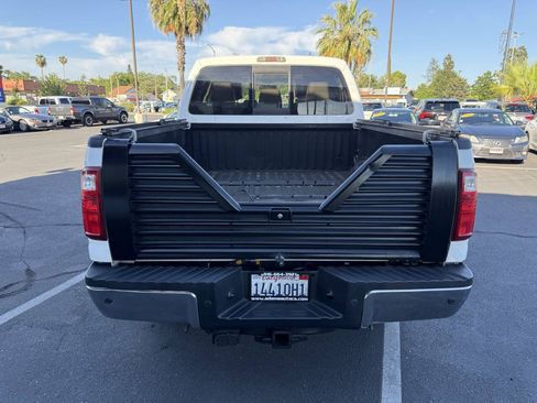Used 2012 Ford F250 Lariat w/ Lariat Ultimate Pkg AWD/4WD image 4